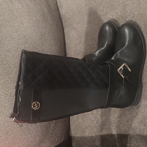Michael Kors Boots - Picture 2 of 4